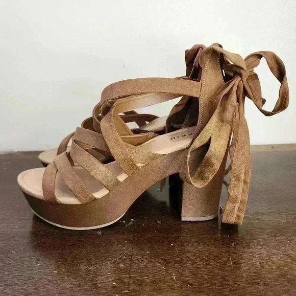 Torrid Sz 10.5 WW Brown Platform Sandals Faux Suede Ankle Wrap Wood Block Heel - Picture 3 of 8